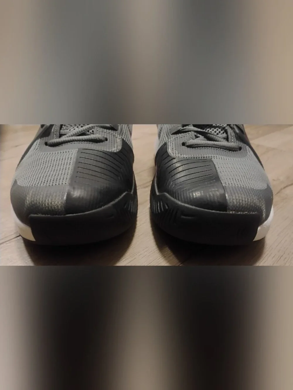 Nike Zoom GP Challenge 1 Men's Hard Court Tennis Shoes Grey Sangria in Size 10.5